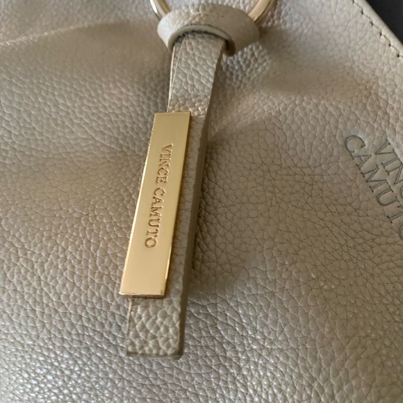 Vince Camuto - Picture 7 of 8